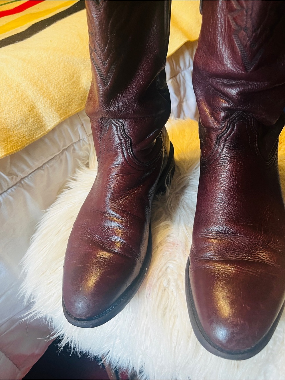 Lucchese  Women’s size 9.5 and Men’s size 8 leather Western Boots - Burgundy - Picture 4 of 14